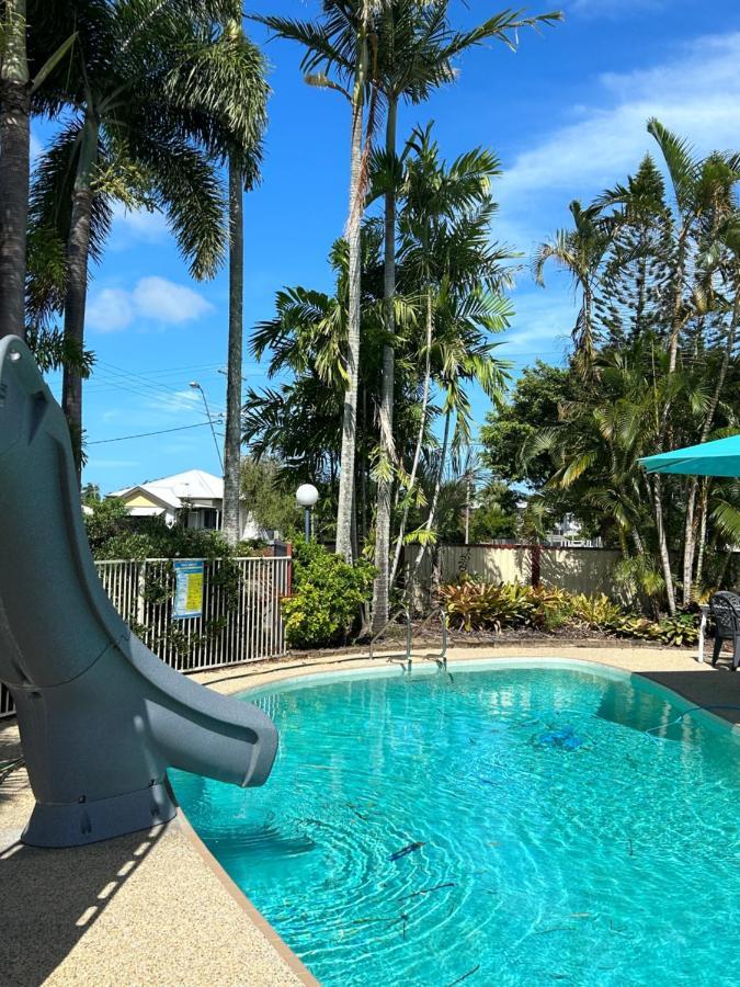 Galaxy Mackay Motor Inn エクステリア 写真