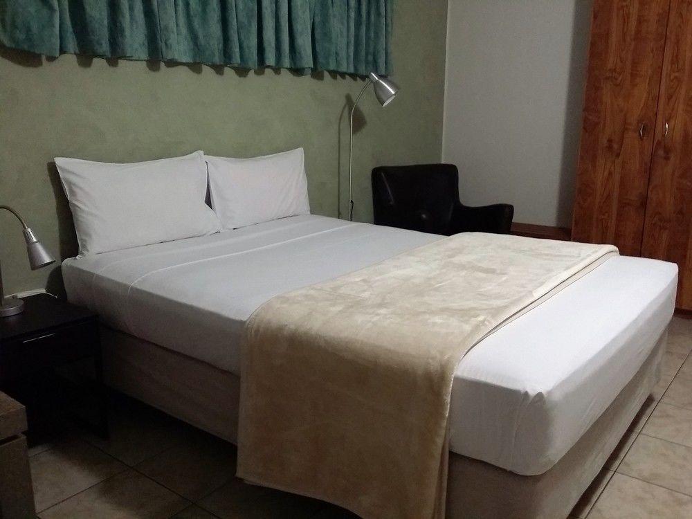 Galaxy Mackay Motor Inn エクステリア 写真