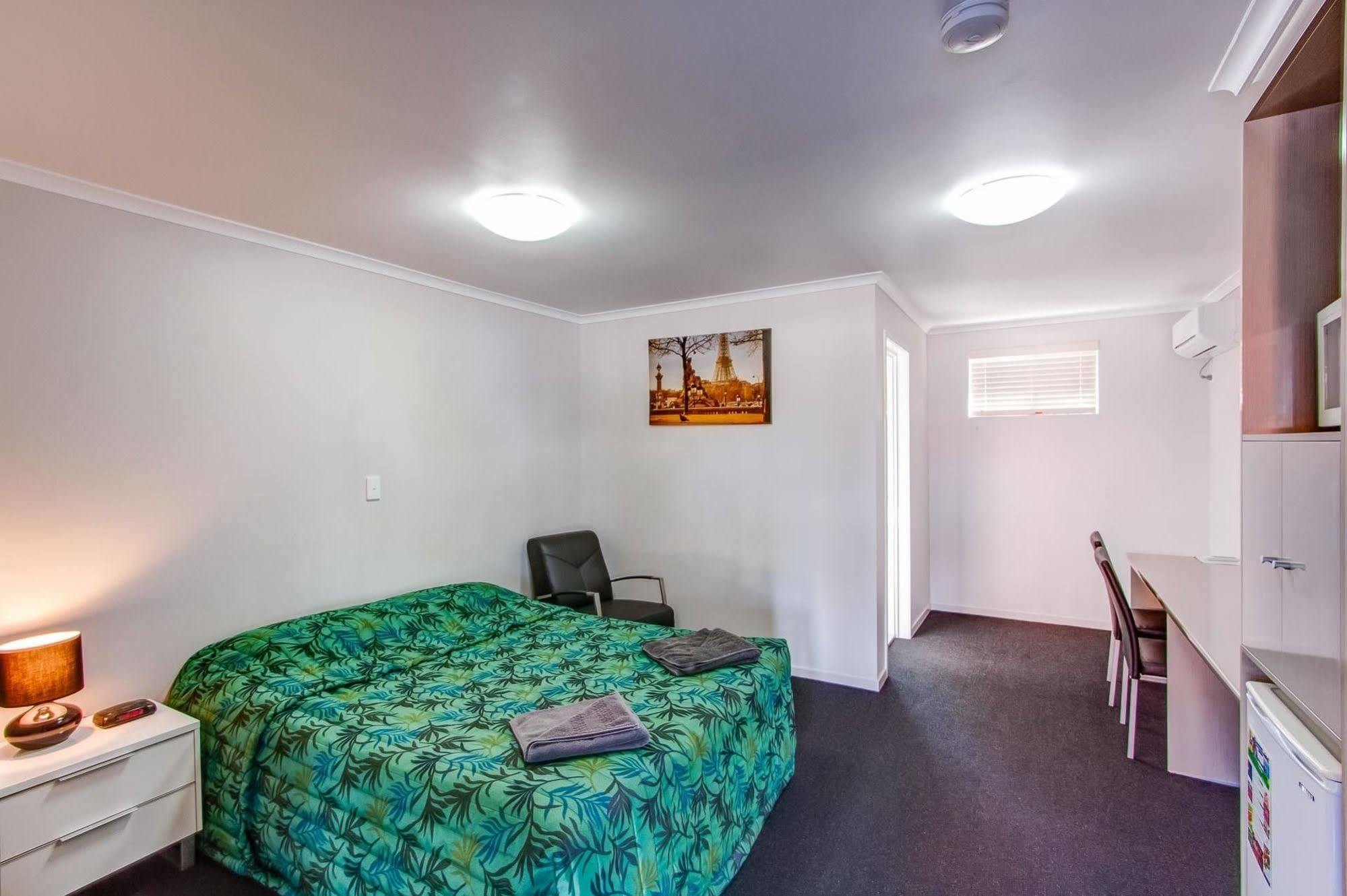 Galaxy Mackay Motor Inn エクステリア 写真